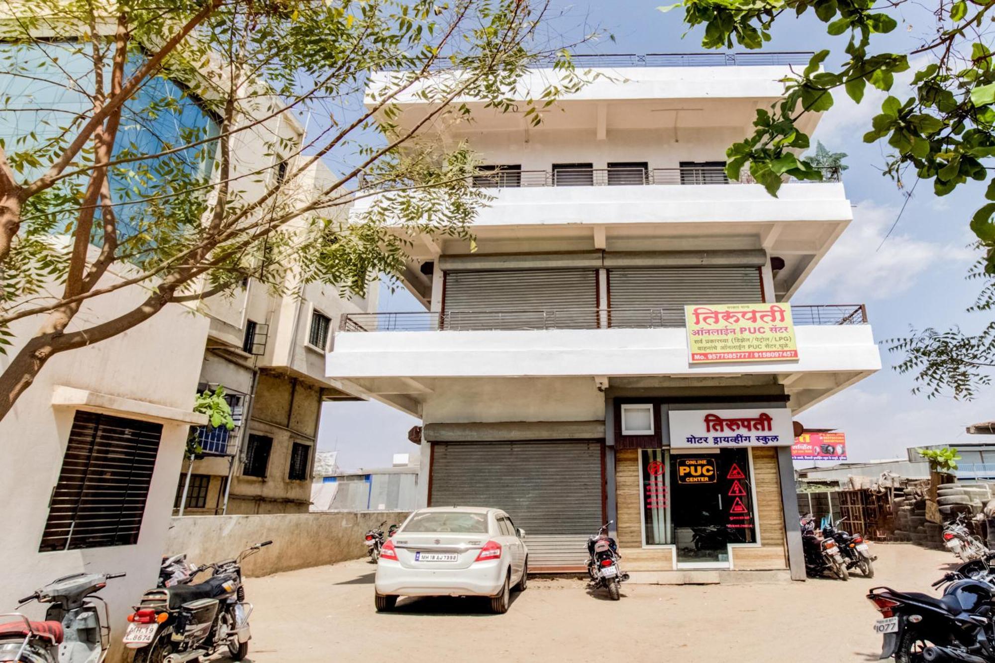 Hotel O City Center Dhule Exterior foto